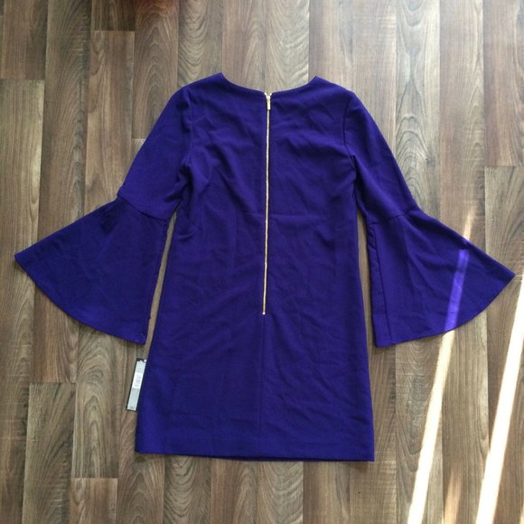 Tahari by Arthur Levine Bell Sleeve Shift V Neck - Picture 7 of 9